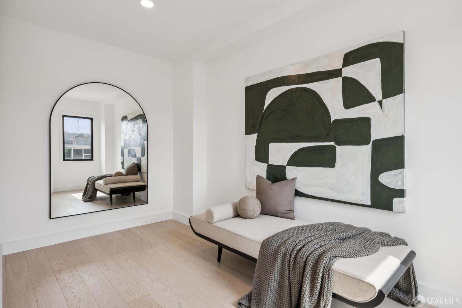 4135 California Street # 7