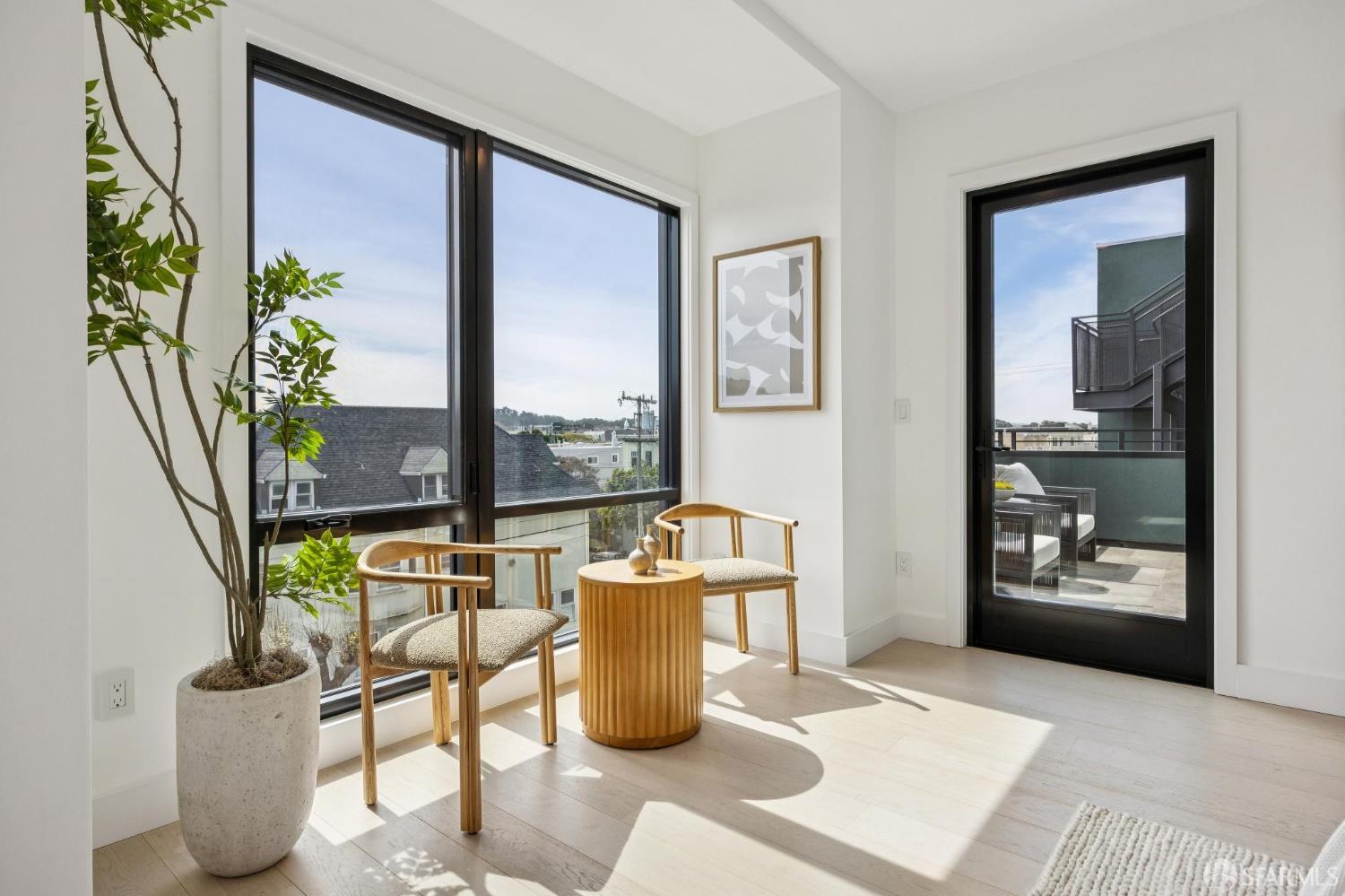 4135 California Street # 7