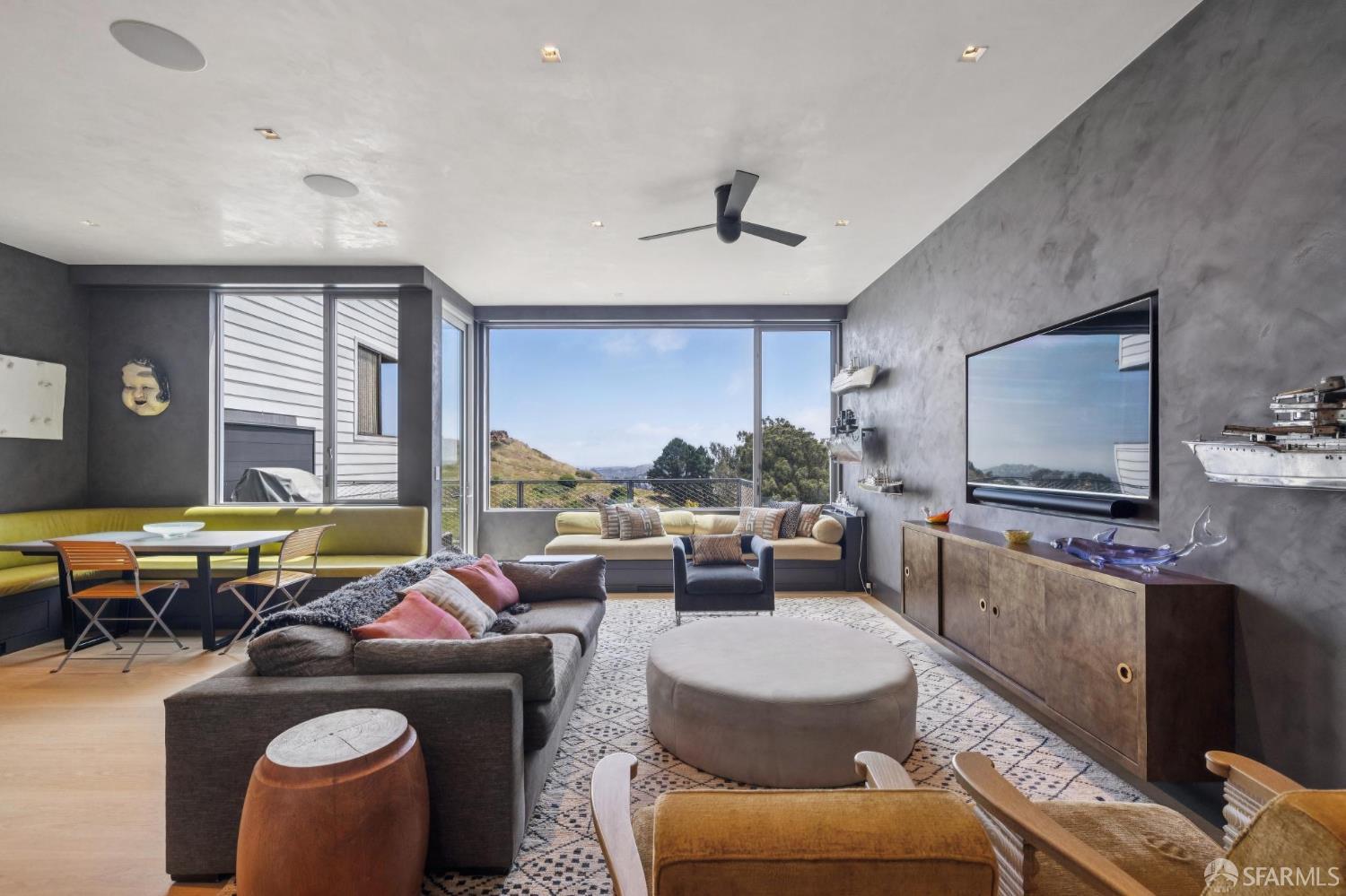 447 Buena Vista Avenue