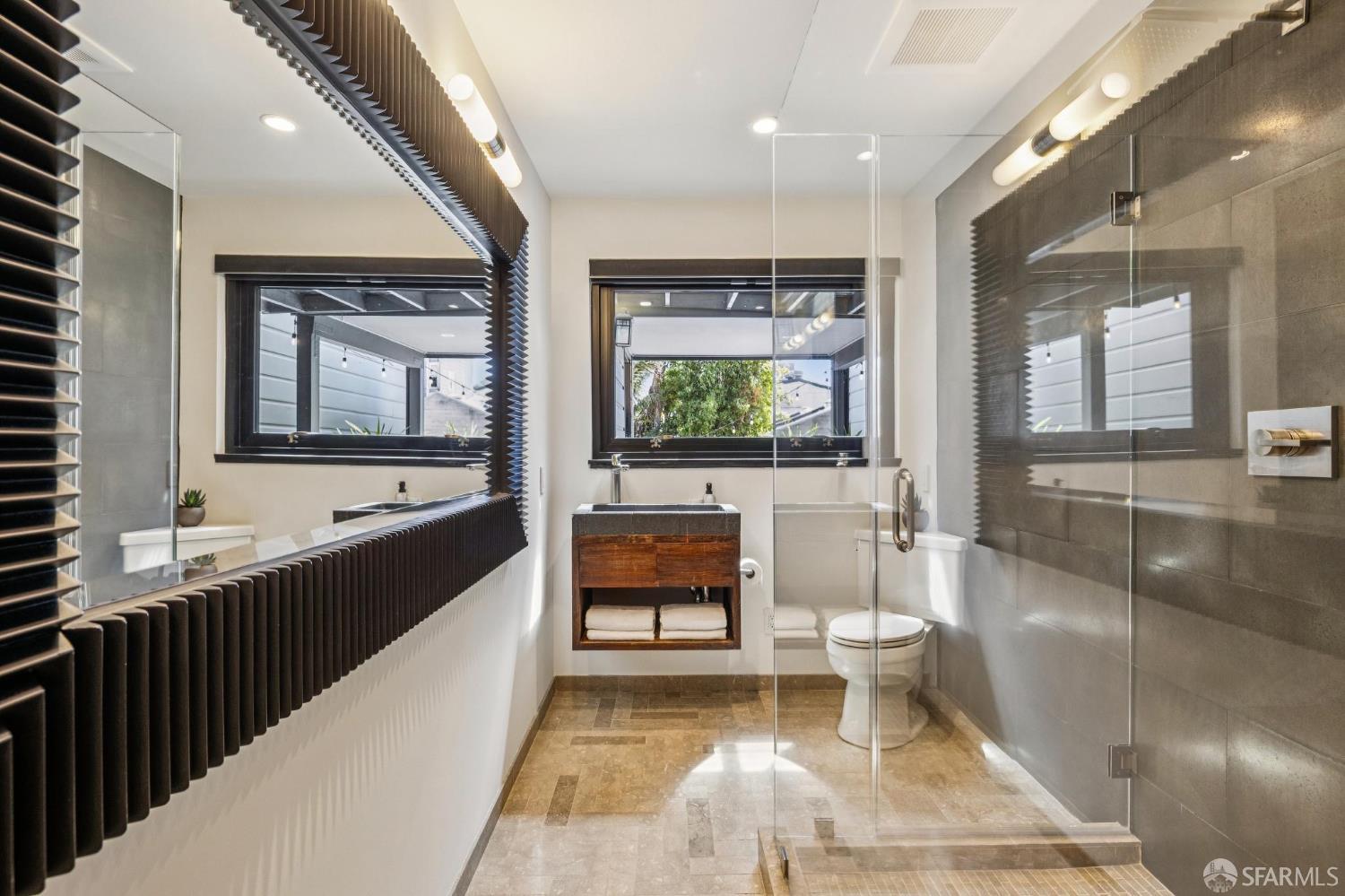143 Collingwood Street
