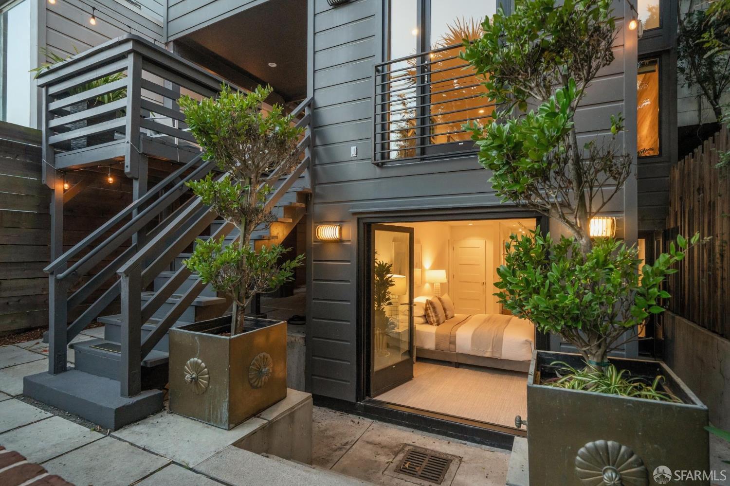 143 Collingwood Street