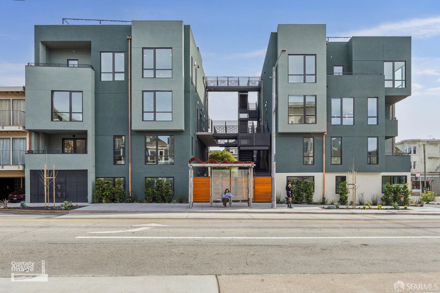 4135 California Street # 6