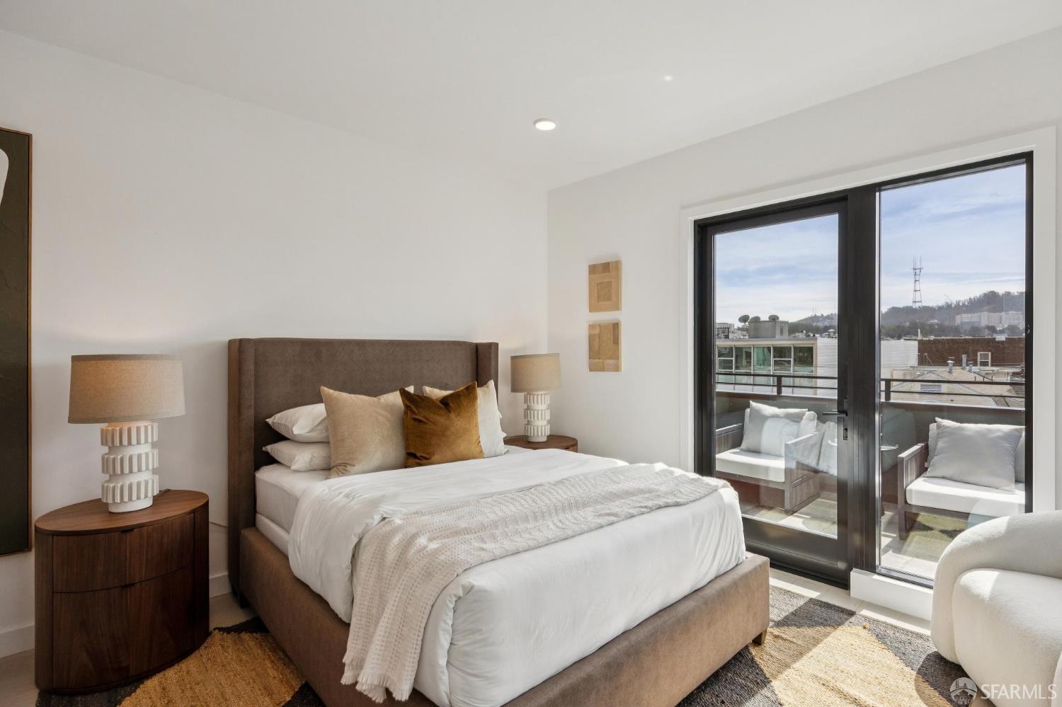 4135 California Street # 6