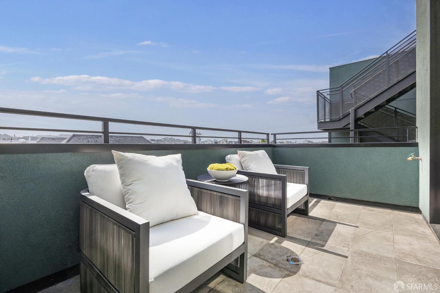 4135 California Street # 6