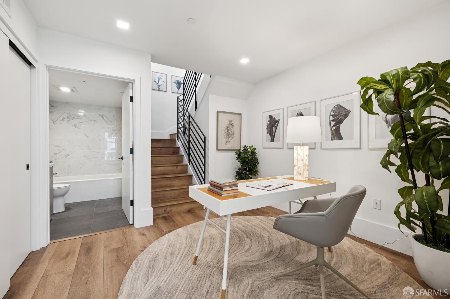 1288 Howard Street # 330