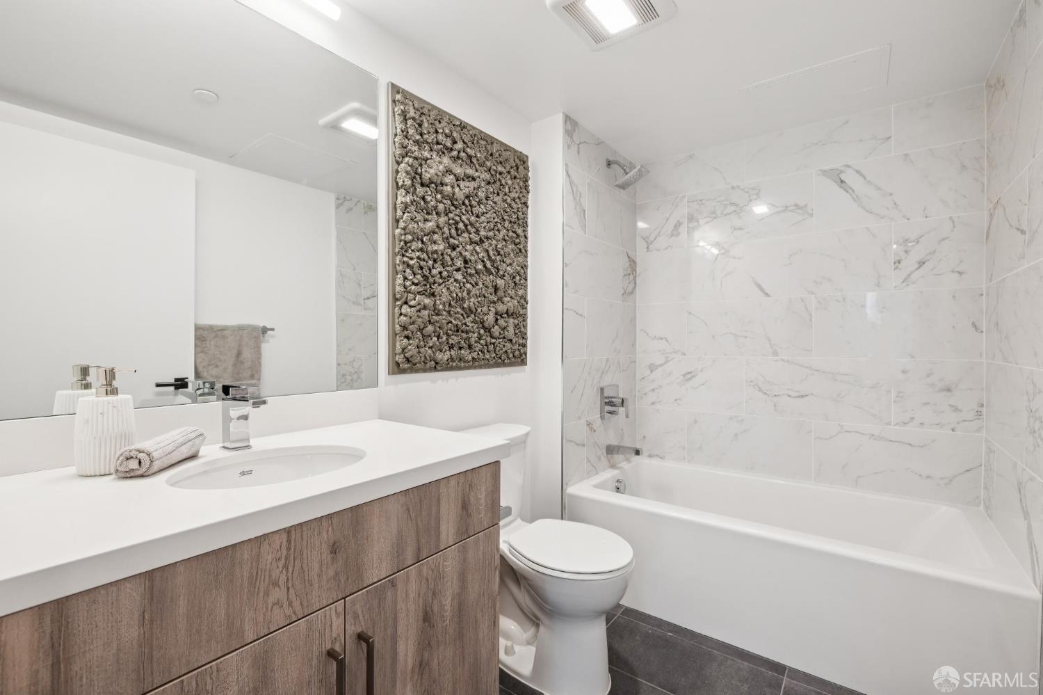 1288 Howard Street # 330