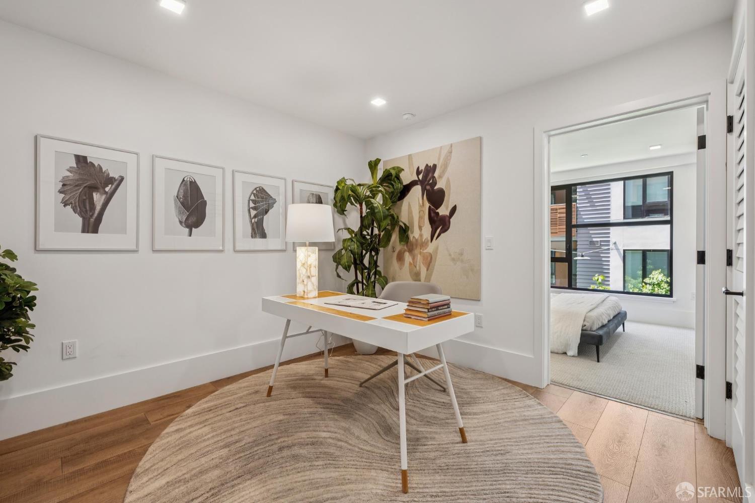 1288 Howard Street # 330