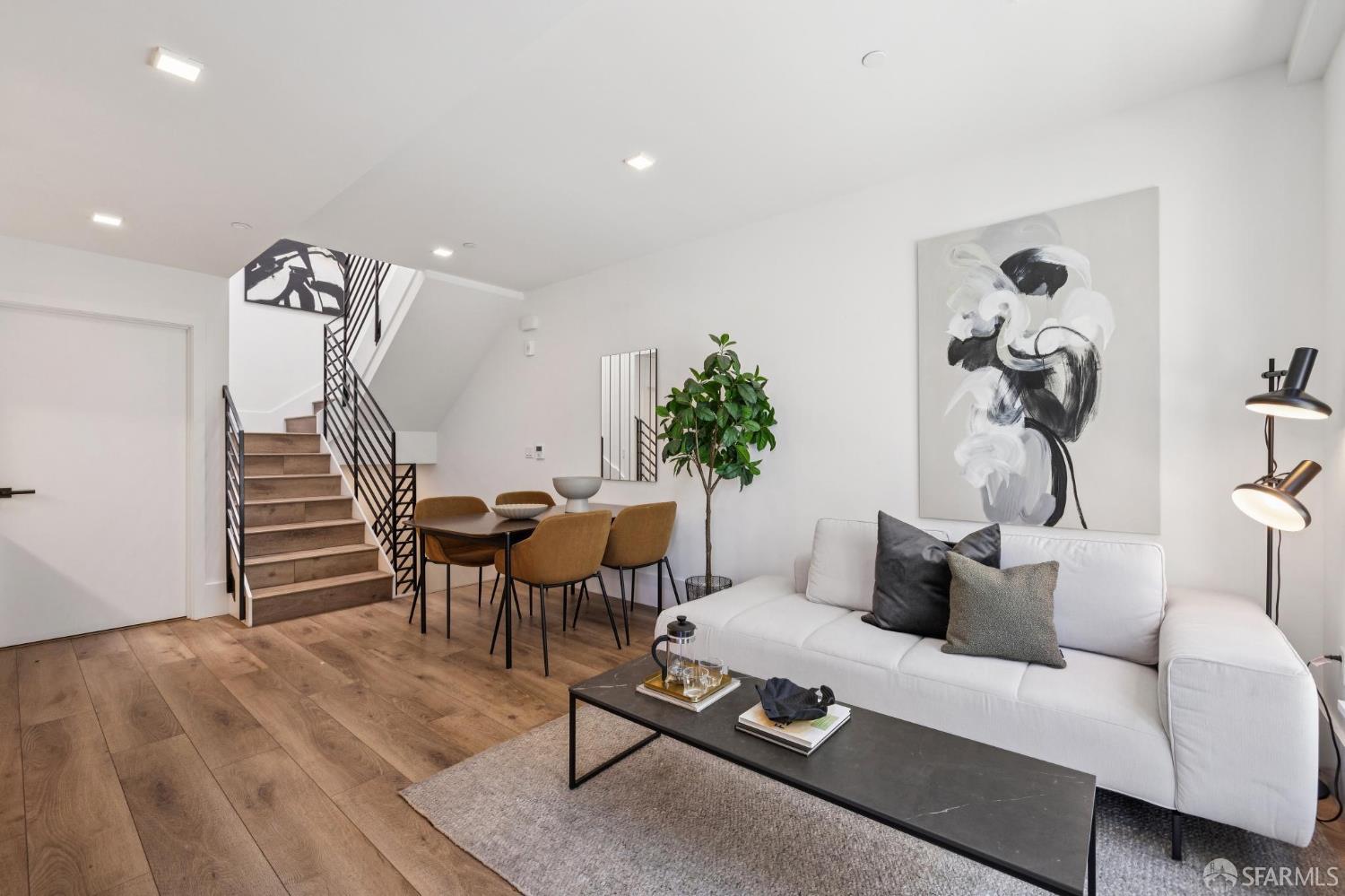 1288 Howard Street # 330