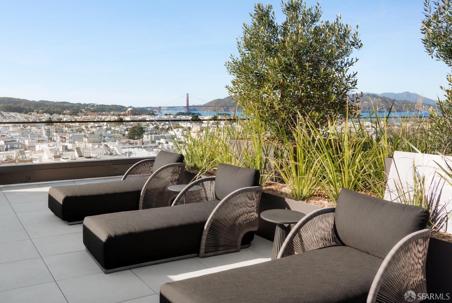 2525 Van Ness Avenue # 602