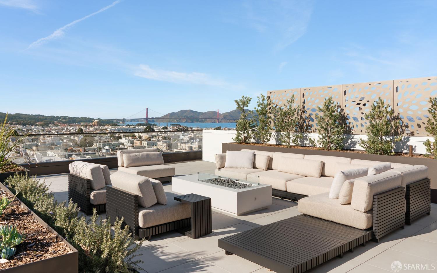 2525 Van Ness Avenue # 602