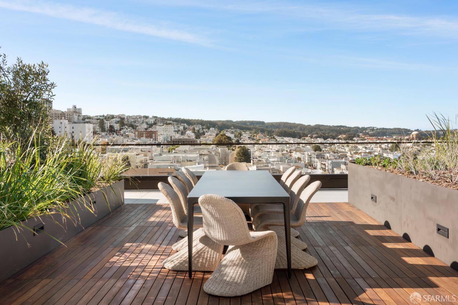 2525 Van Ness Avenue # 602