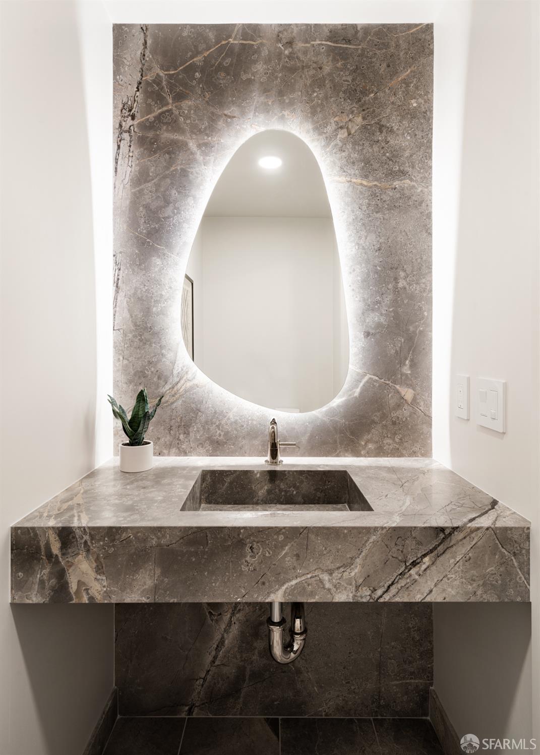 2525 Van Ness Avenue # 602