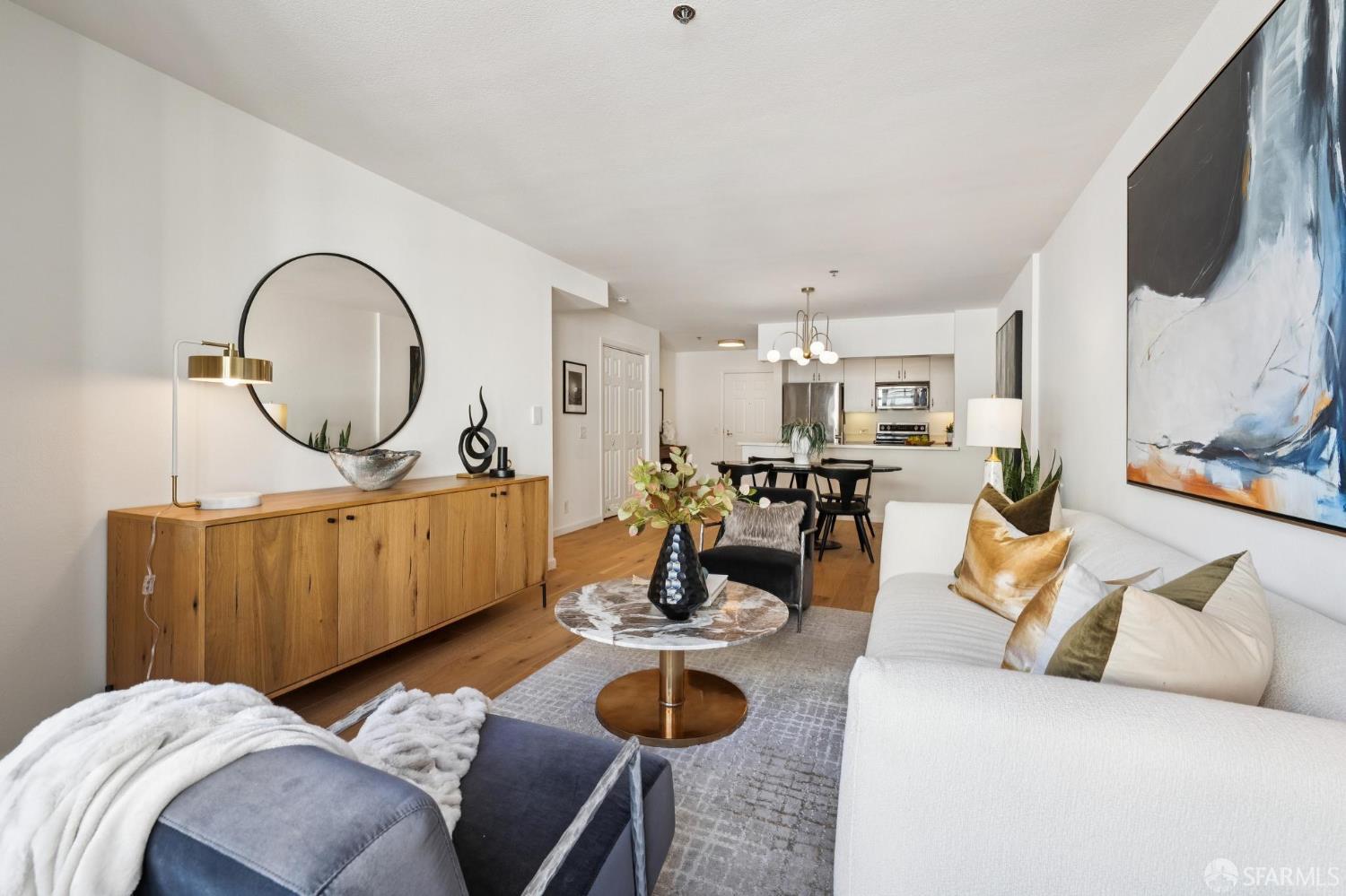 2075 Sutter Street # 319