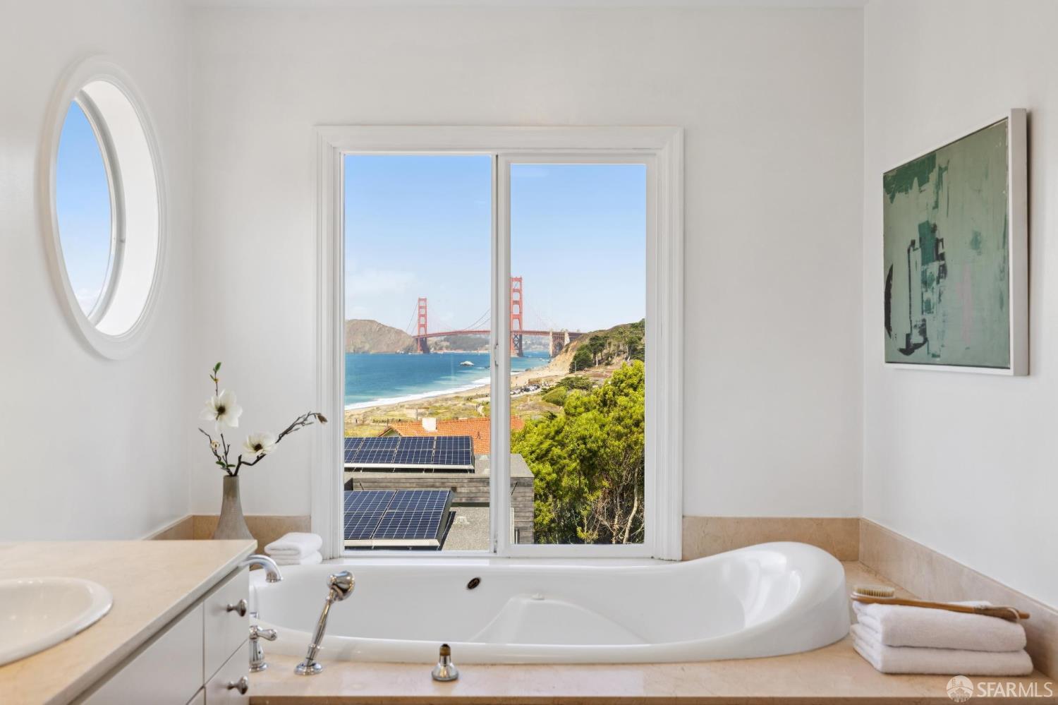 22 25th Avenue