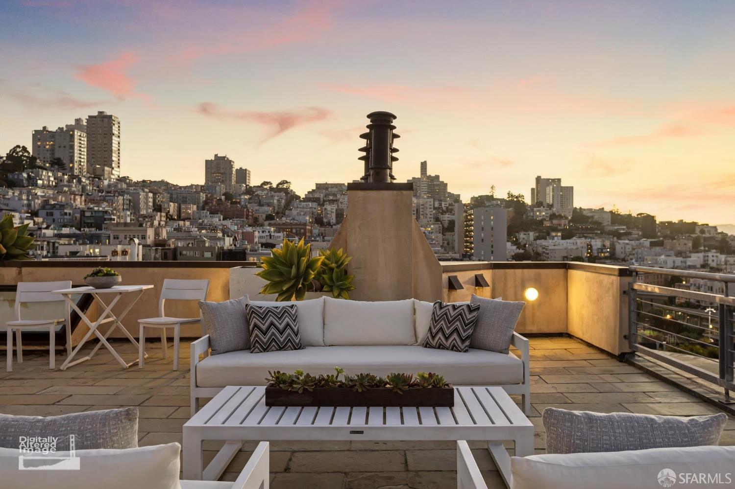 659 Greenwich Street
