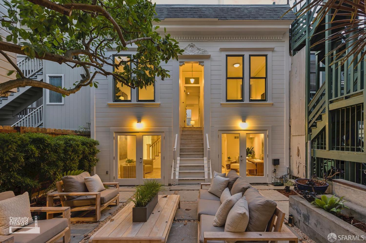 659 Greenwich Street