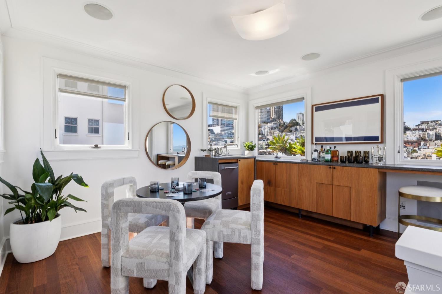 659 Greenwich Street
