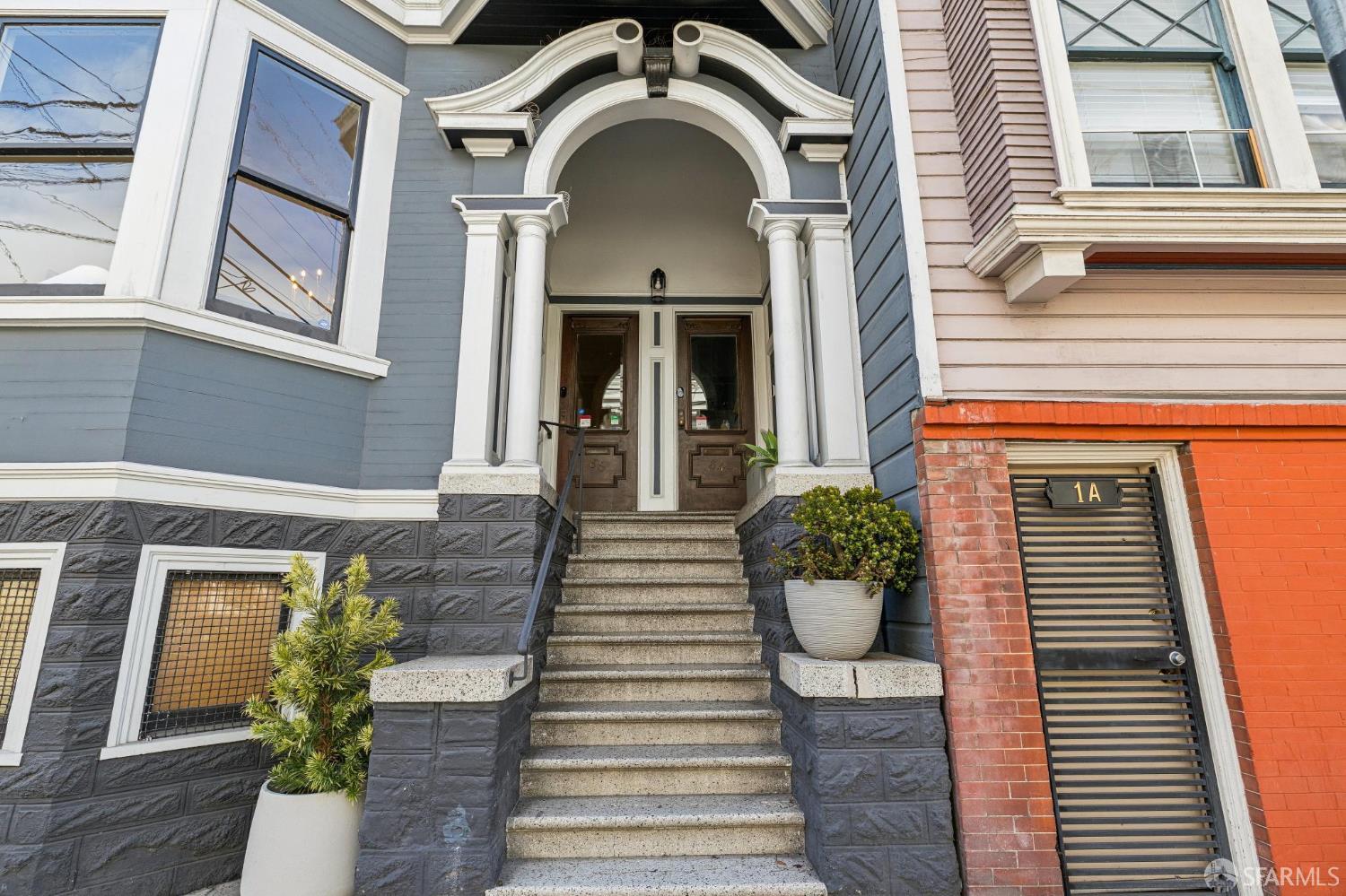 86 Elgin Park