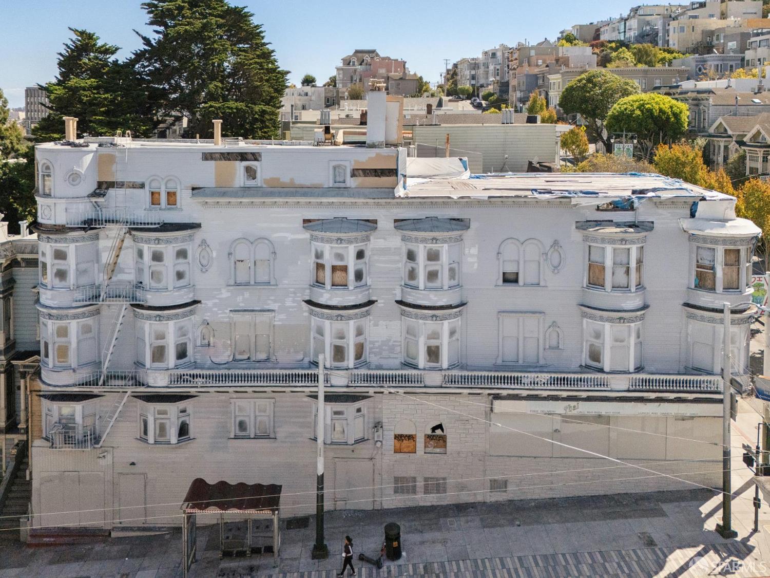 244 Divisadero Street