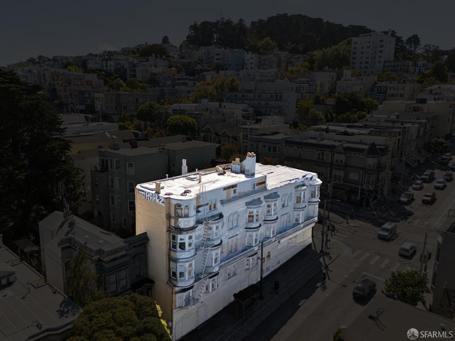 244 Divisadero Street