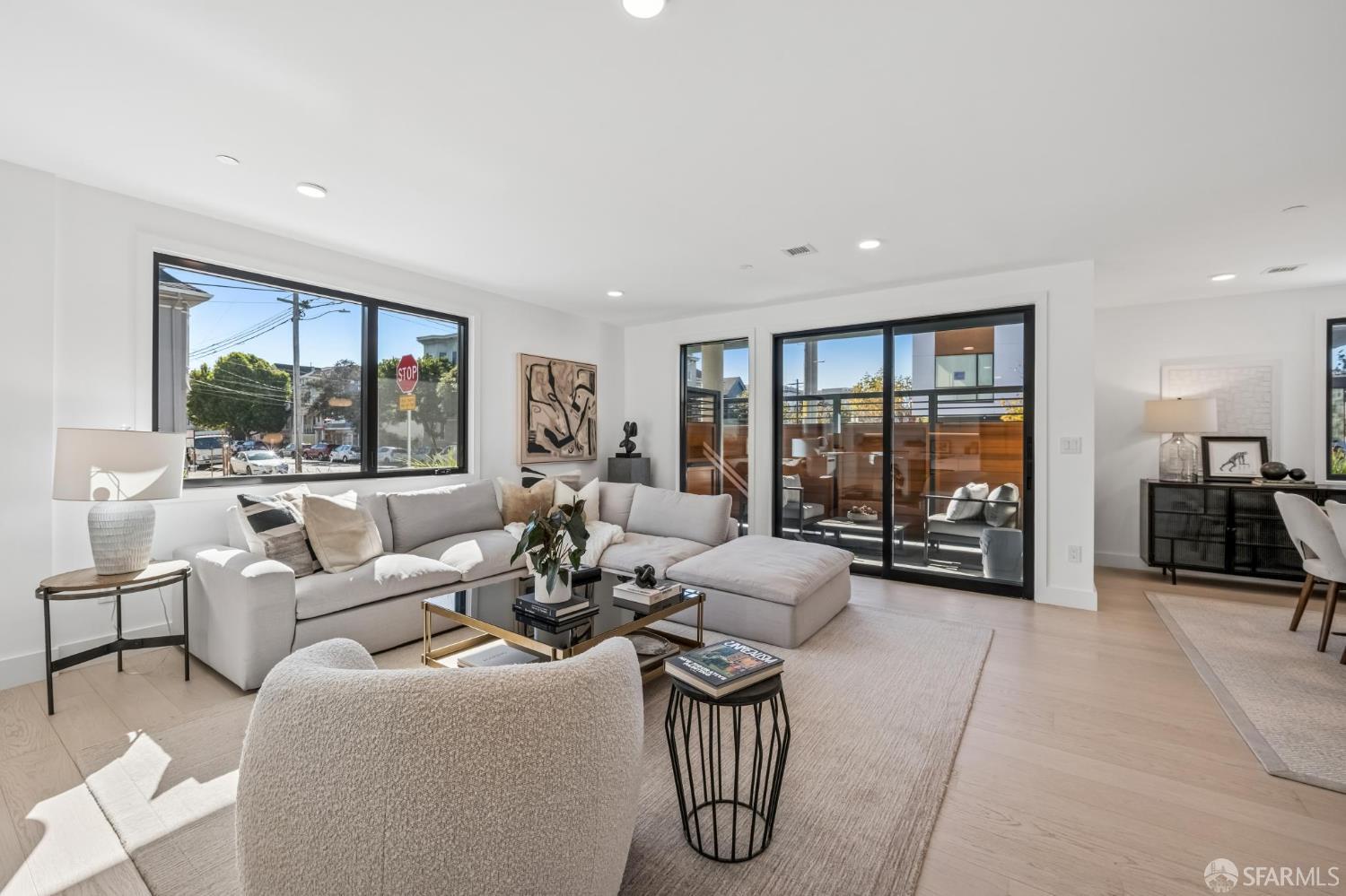 4135 California Street # 1