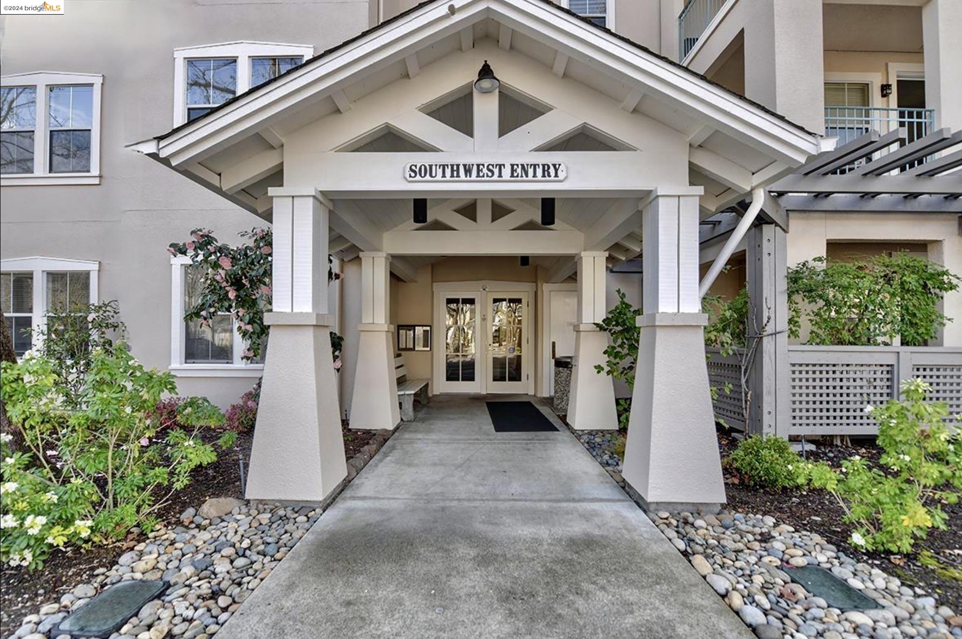 1860 Tice Creek Dr # 1344