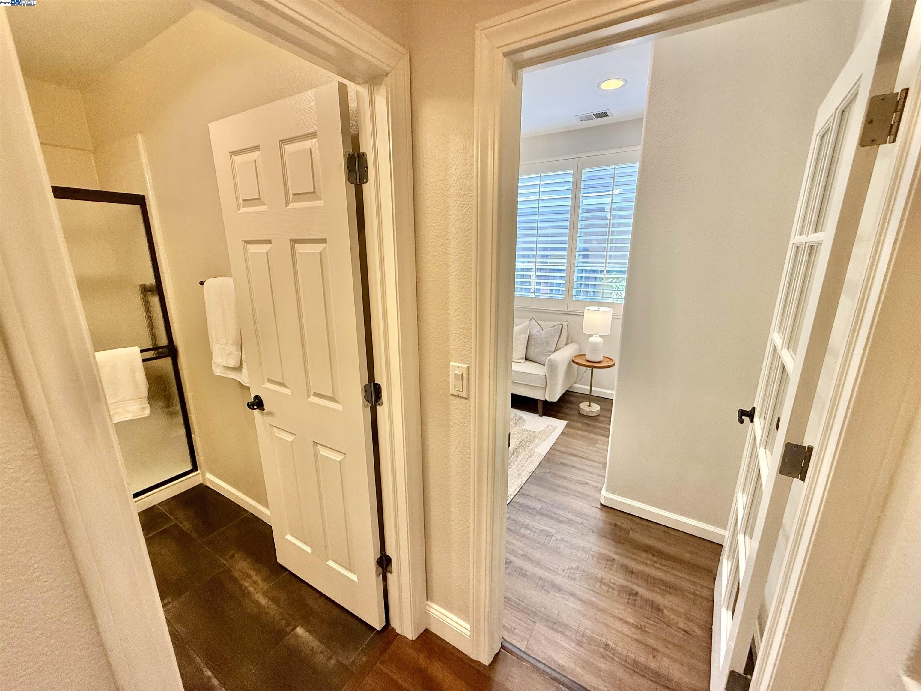 1164 Lexington Way