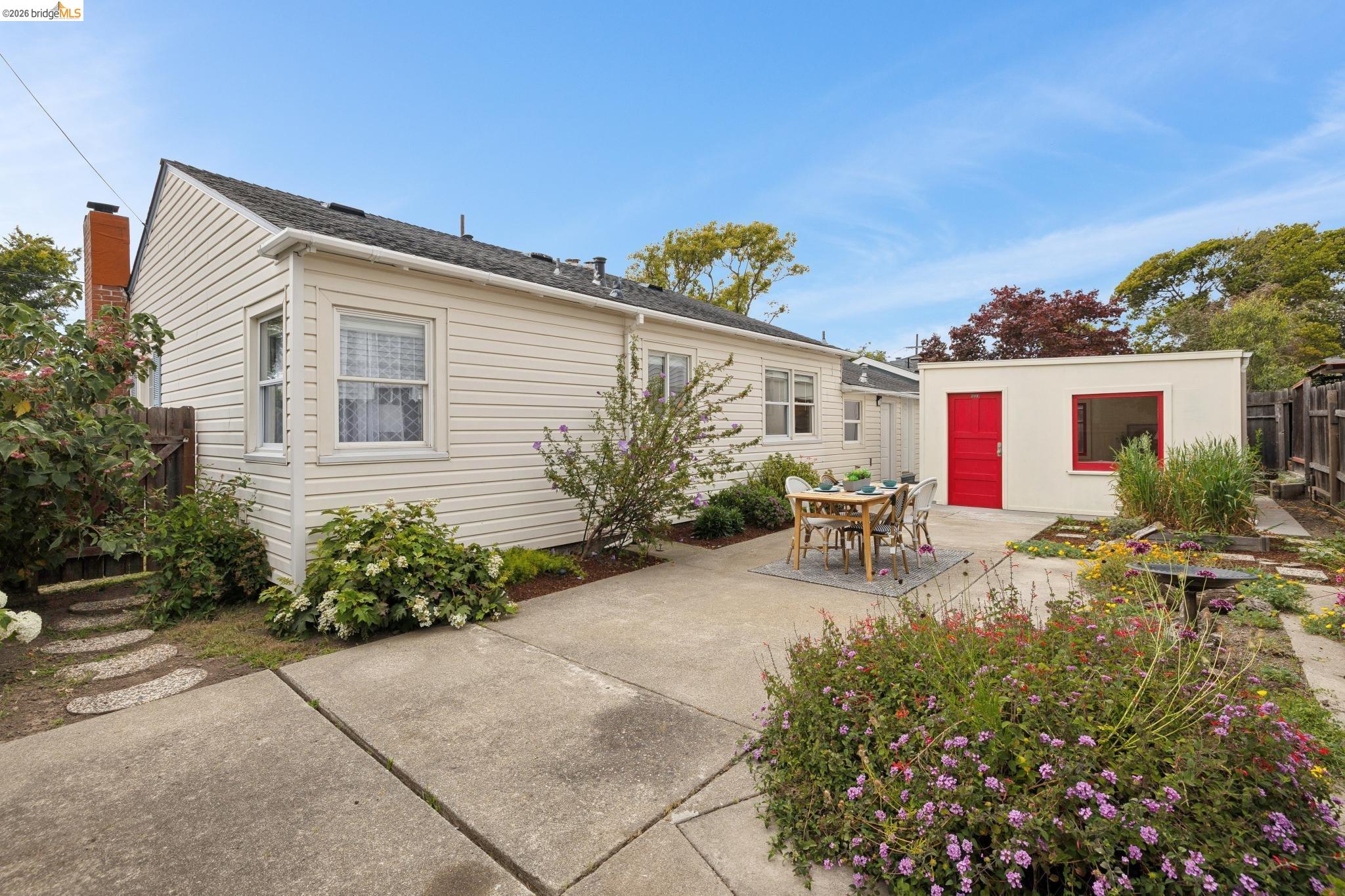 1000 Elm Ct