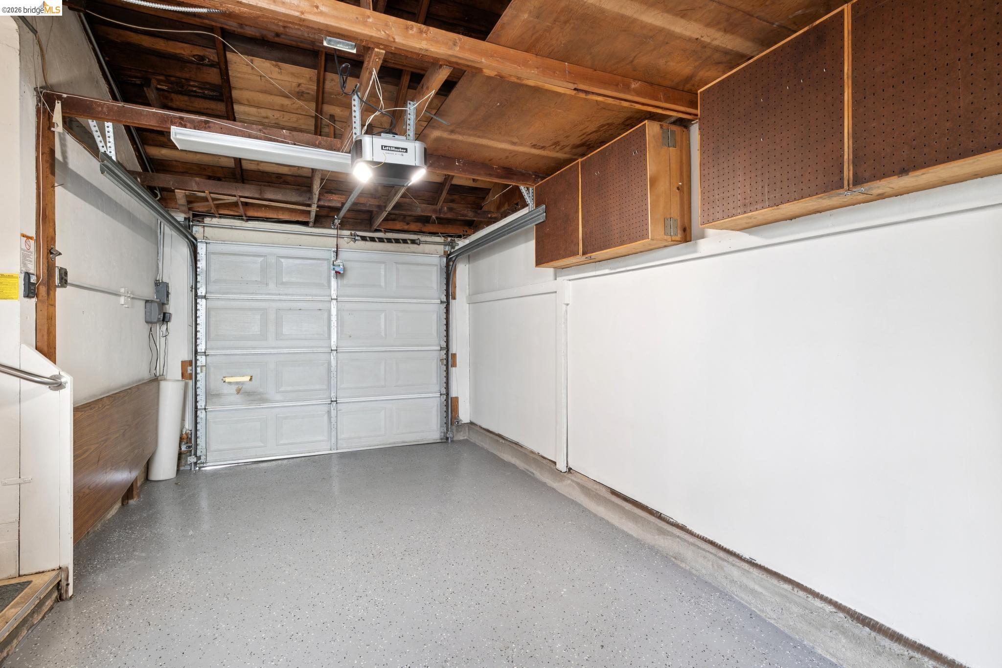 1000 Elm Ct