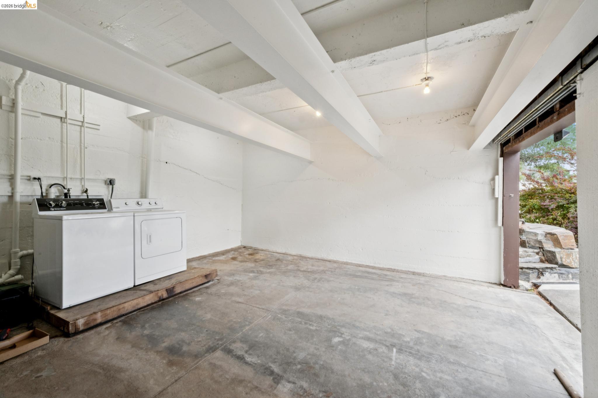 1635 Le Roy Ave # 1
