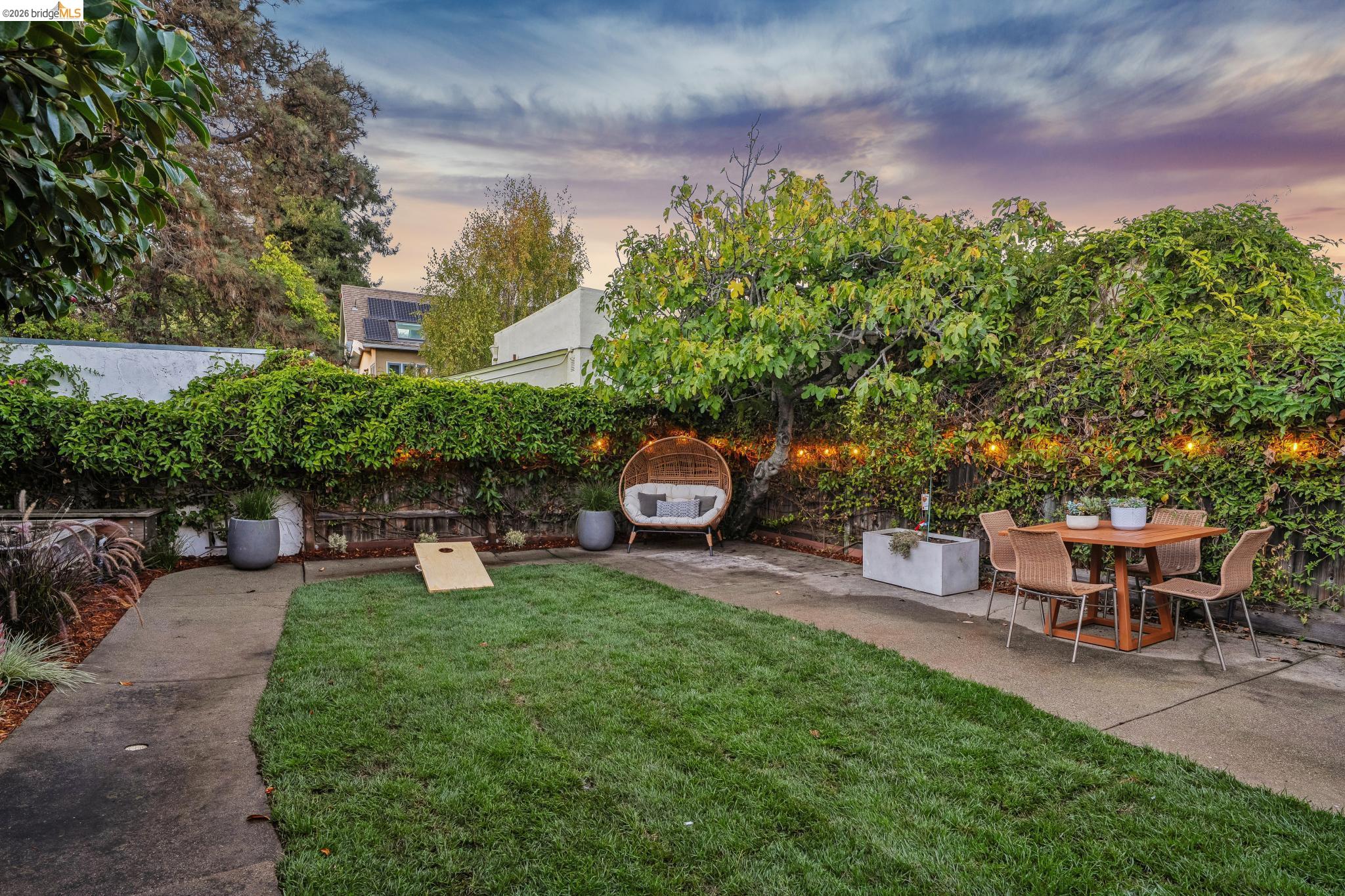 1231 Marin Ave