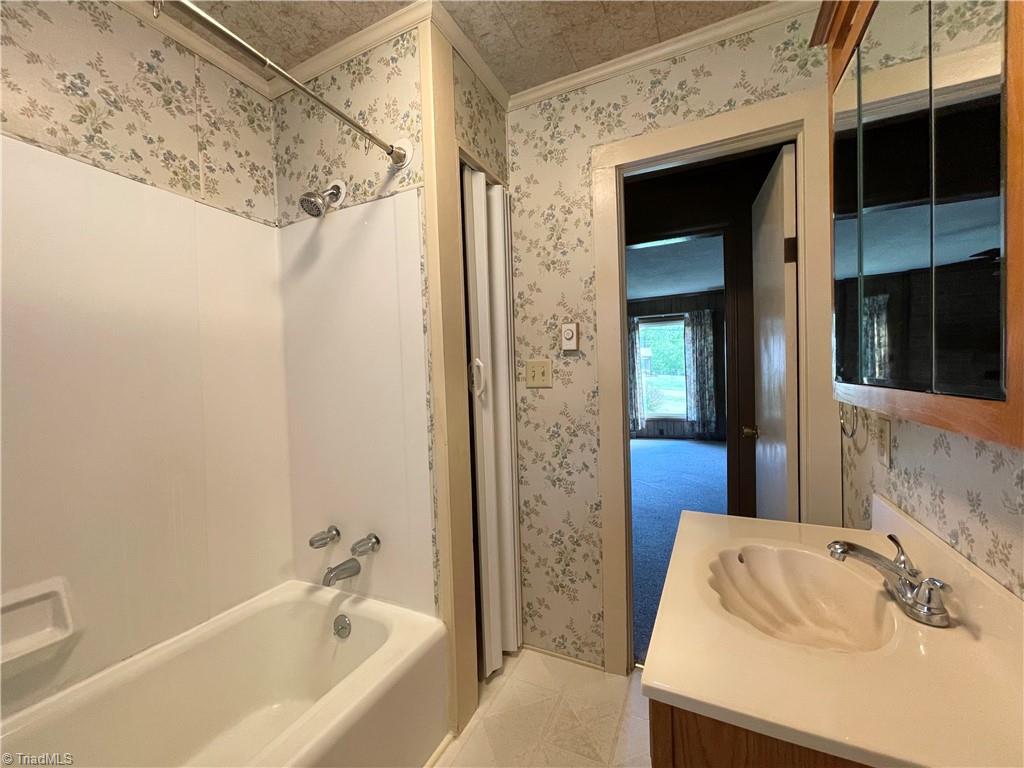 1295 Dolphin Drive, Winston-Salem