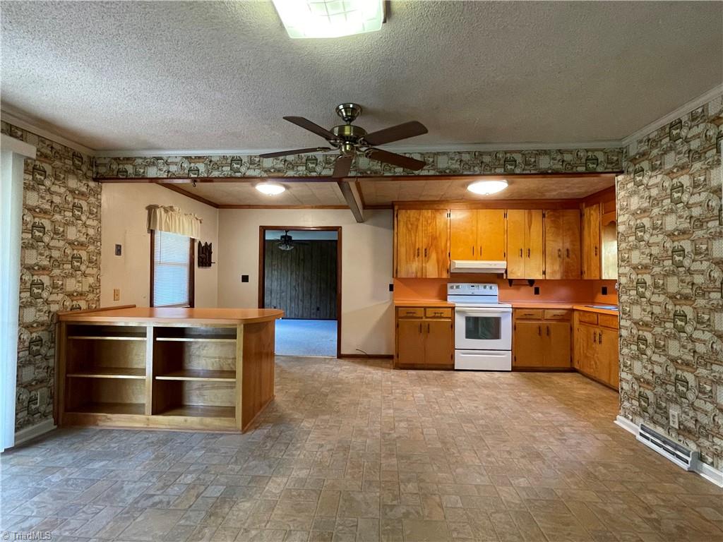 1295 Dolphin Drive, Winston-Salem