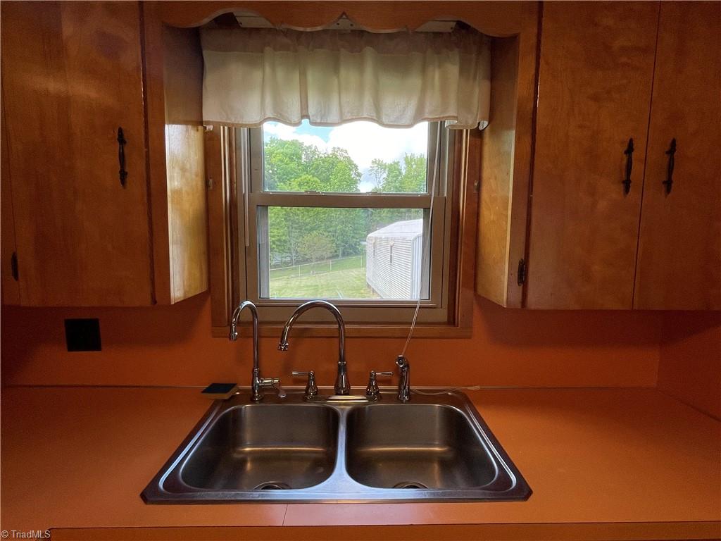 1295 Dolphin Drive, Winston-Salem