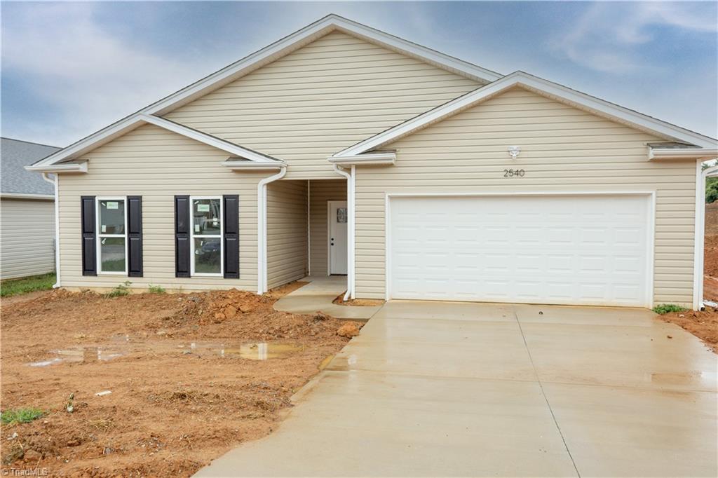 2540 Bluebird Lane, Winston-Salem