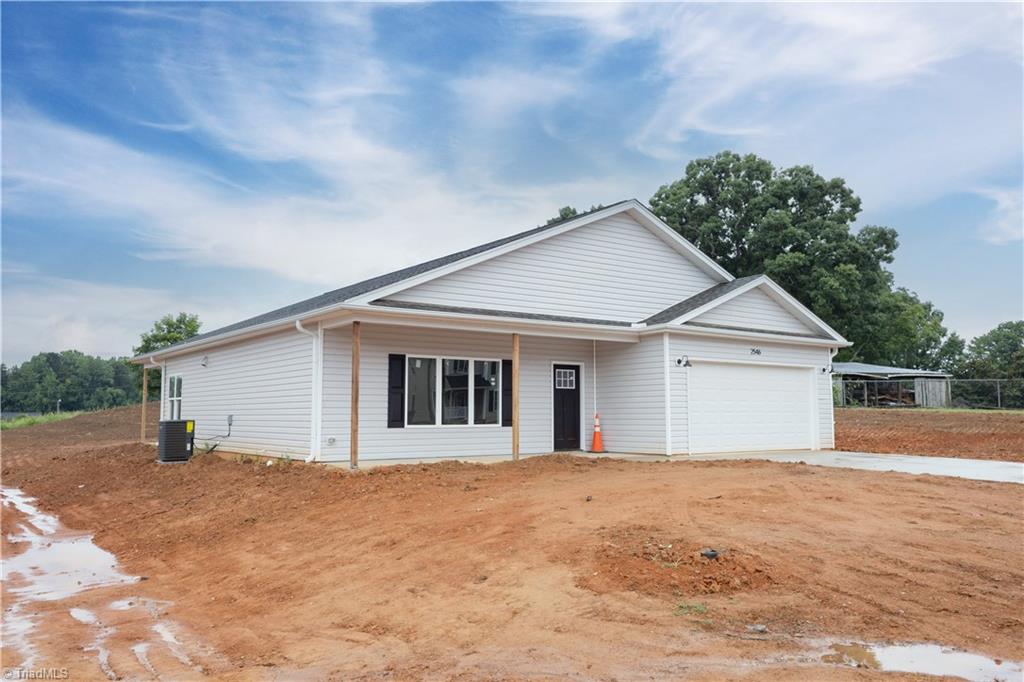 2546 Bluebird Lane, Winston-Salem
