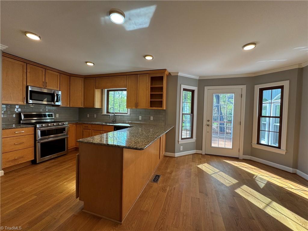 4184 Dimholt Court, Winston-Salem