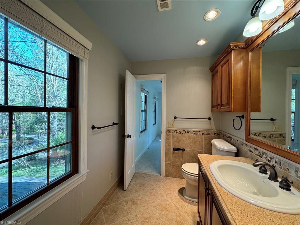 4184 Dimholt Court, Winston-Salem