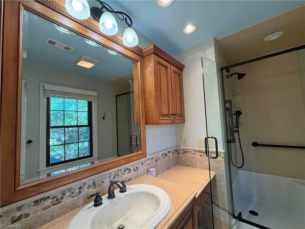 4184 Dimholt Court, Winston-Salem