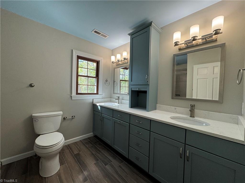 4184 Dimholt Court, Winston-Salem
