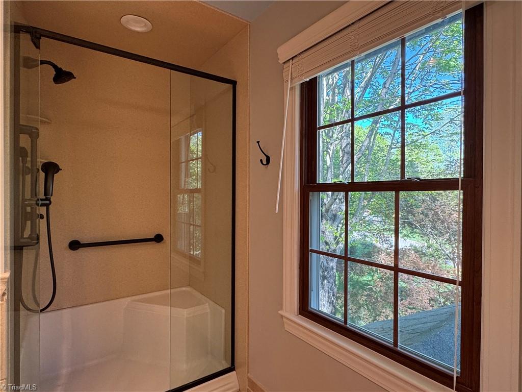 4184 Dimholt Court, Winston-Salem