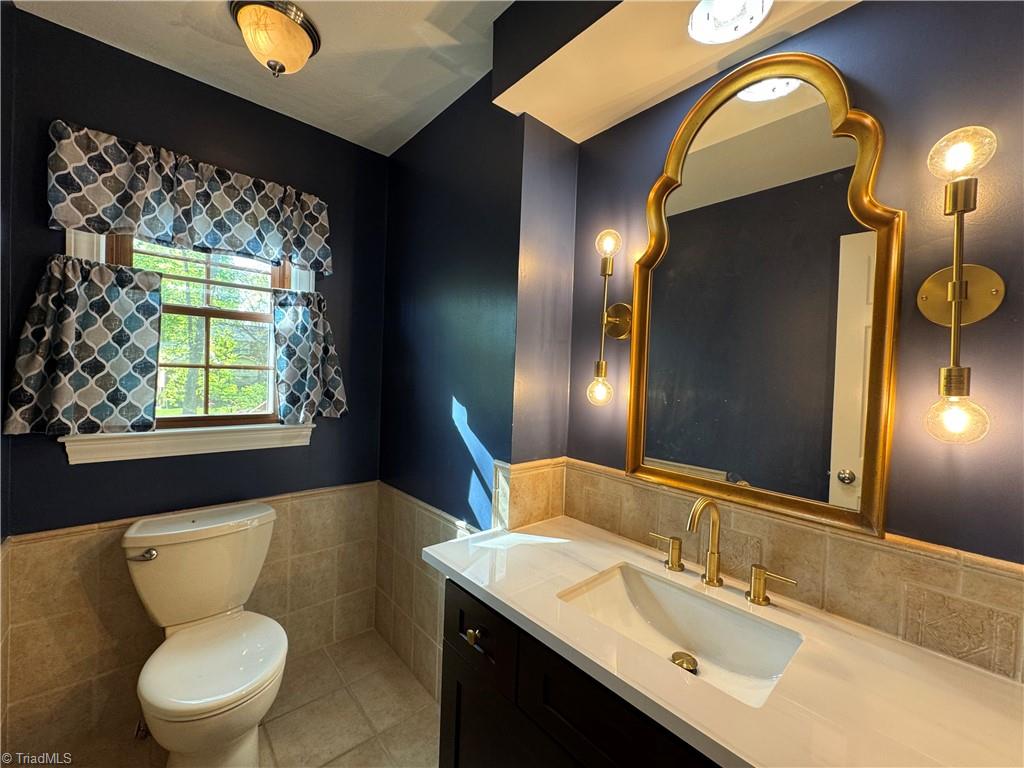 4184 Dimholt Court, Winston-Salem