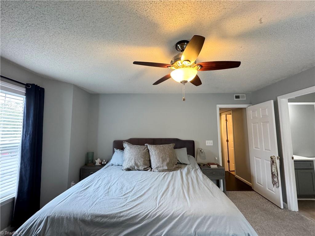 421 Rivertree Lane, Winston-Salem