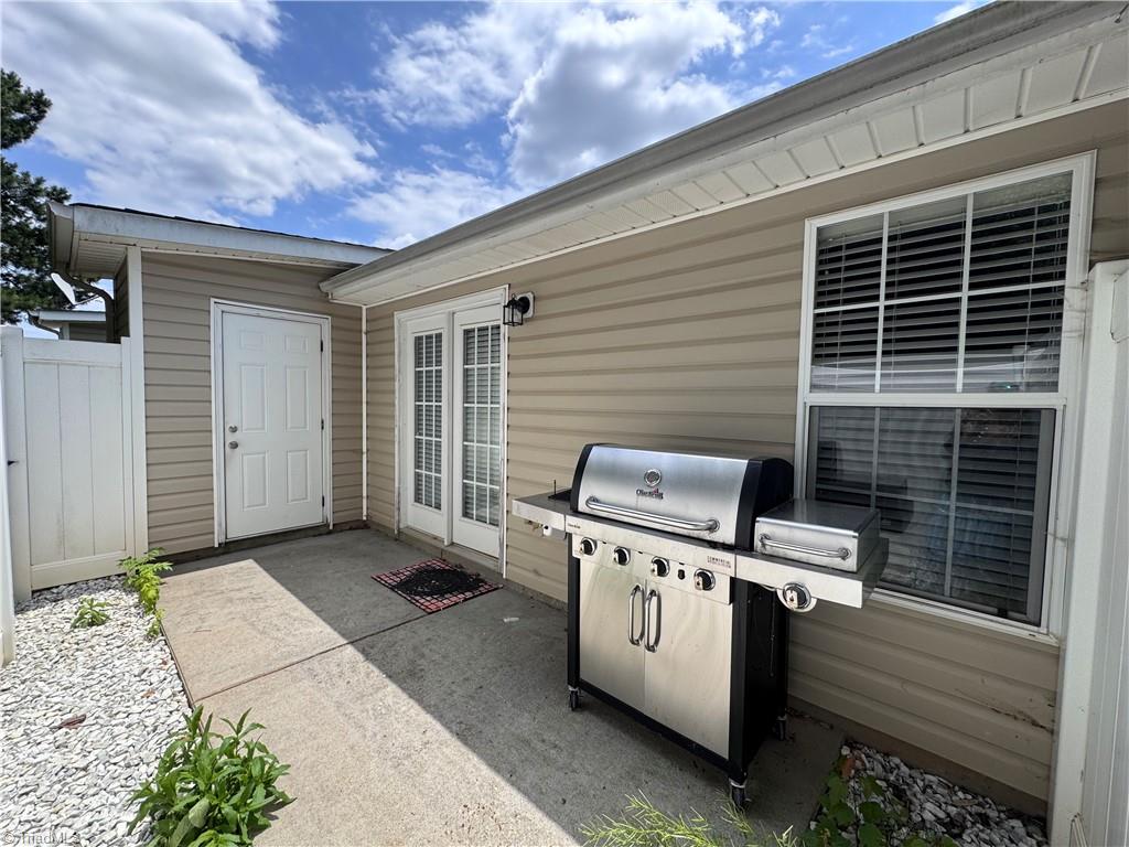 3273 Hyde Place Circle, Winston-Salem