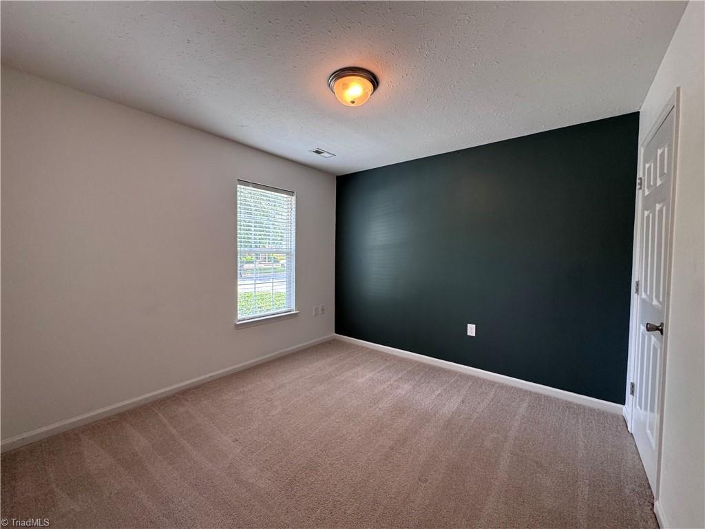 3273 Hyde Place Circle, Winston-Salem