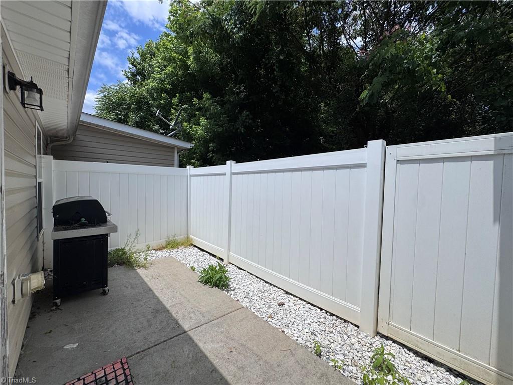 3273 Hyde Place Circle, Winston-Salem