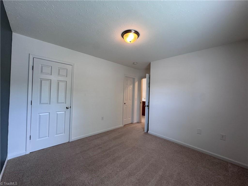 3273 Hyde Place Circle, Winston-Salem