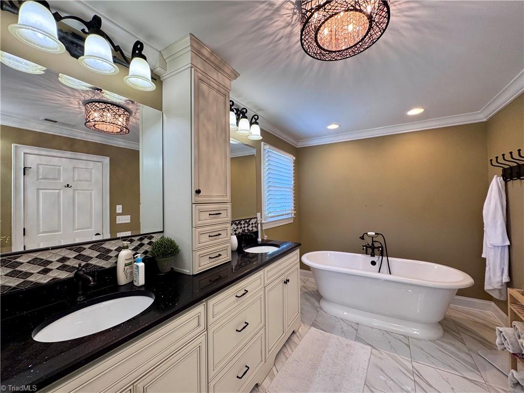 3390 Sally Kirk Road, Winston-Salem