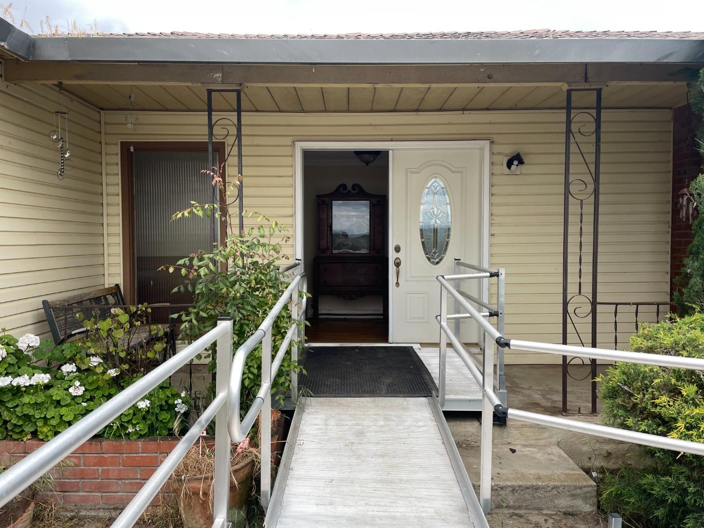 2285 Dunlap AVE