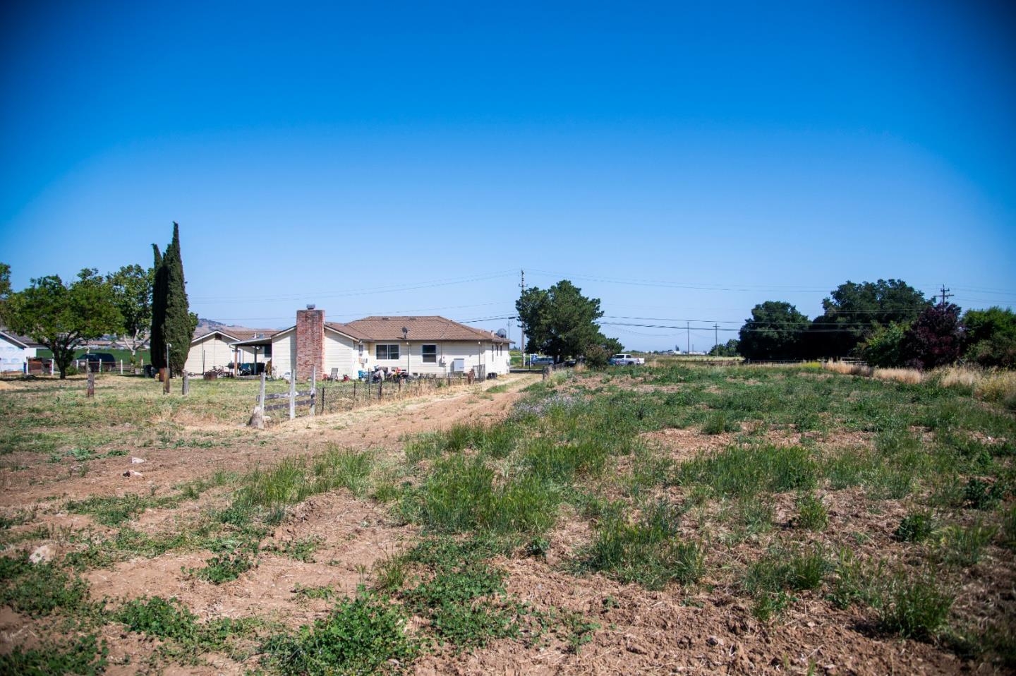 2285 Dunlap AVE